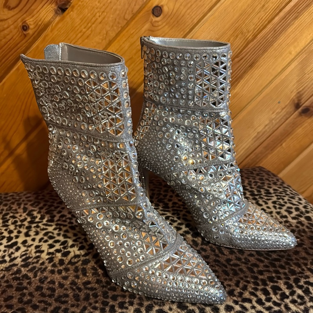 Steve Madden Crystal Ankle Boots Size 8M